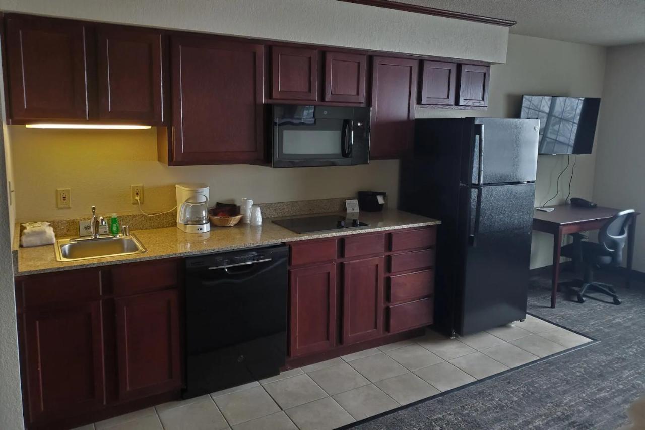 Cobblestone Suites - Oshkosh Luaran gambar