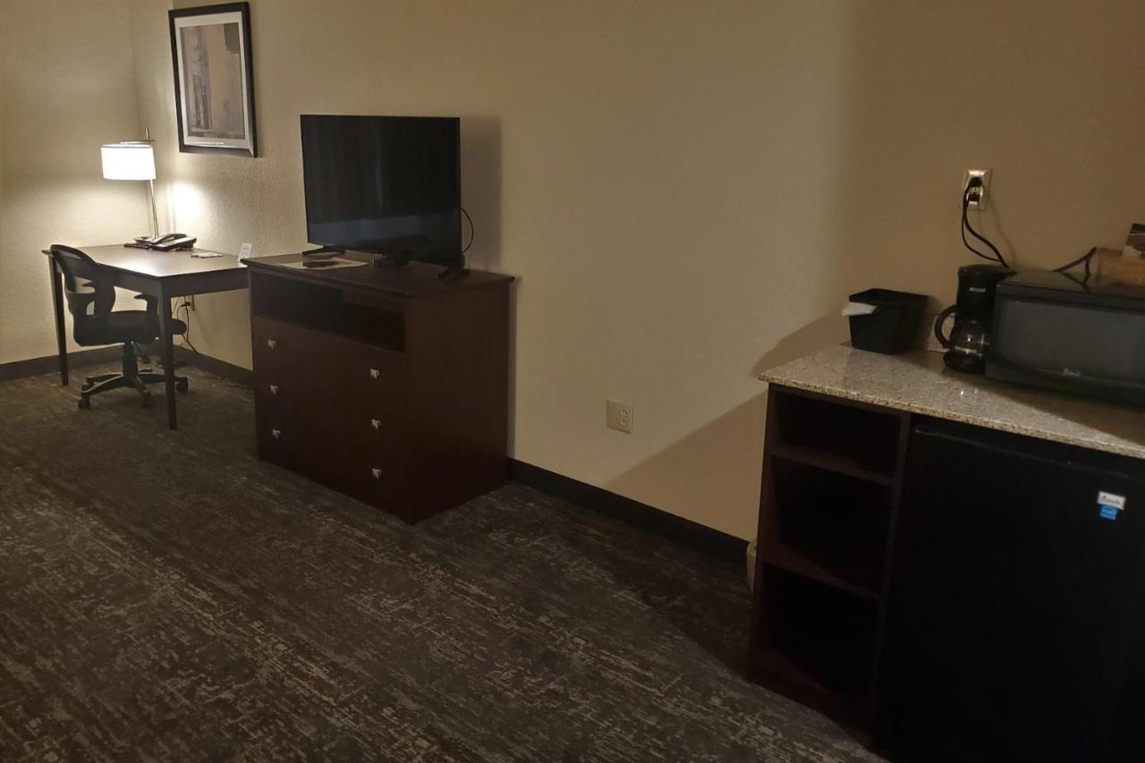 Cobblestone Suites - Oshkosh Luaran gambar